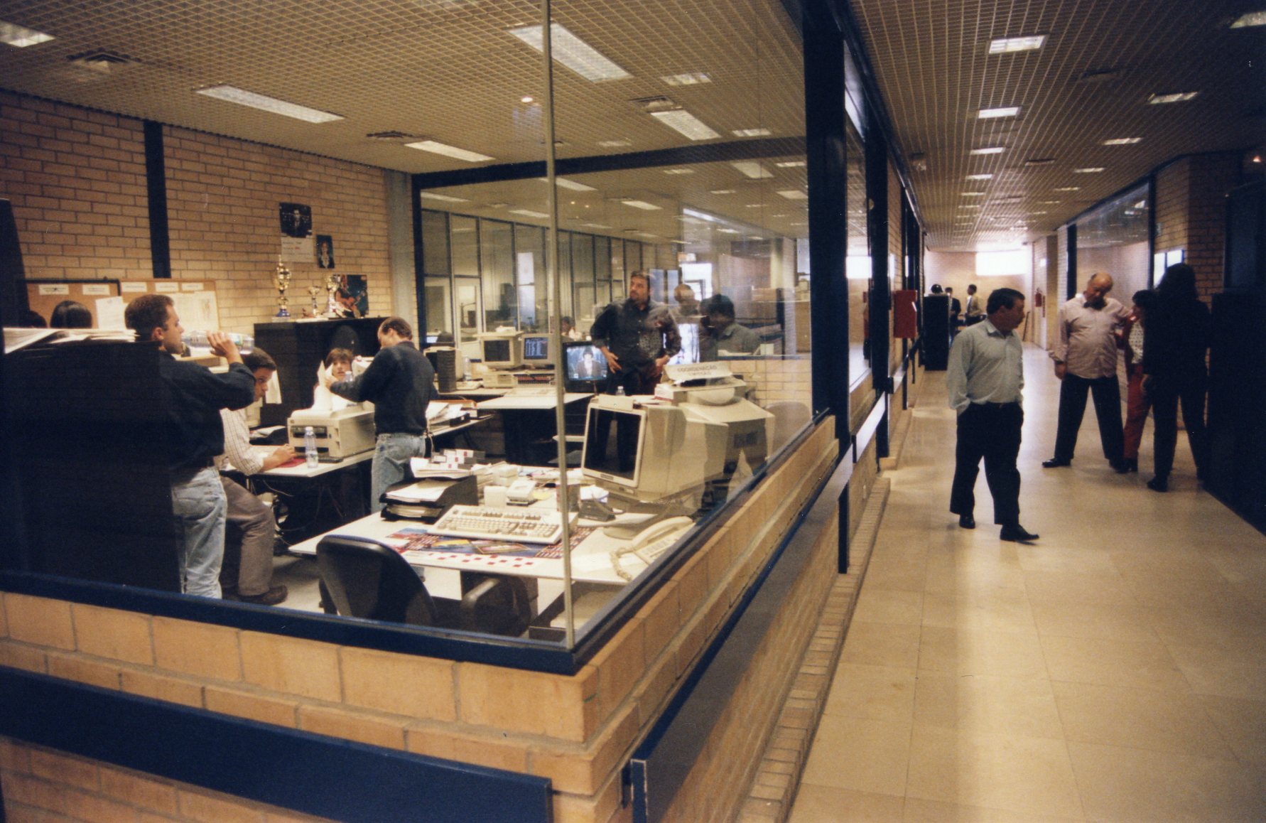 Photo - Cette télévision est la vôtre 